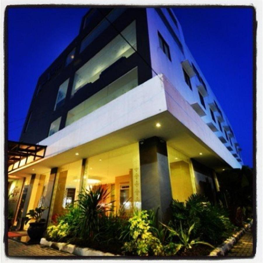 Anaya Hotel&ballroom Hotel Medan