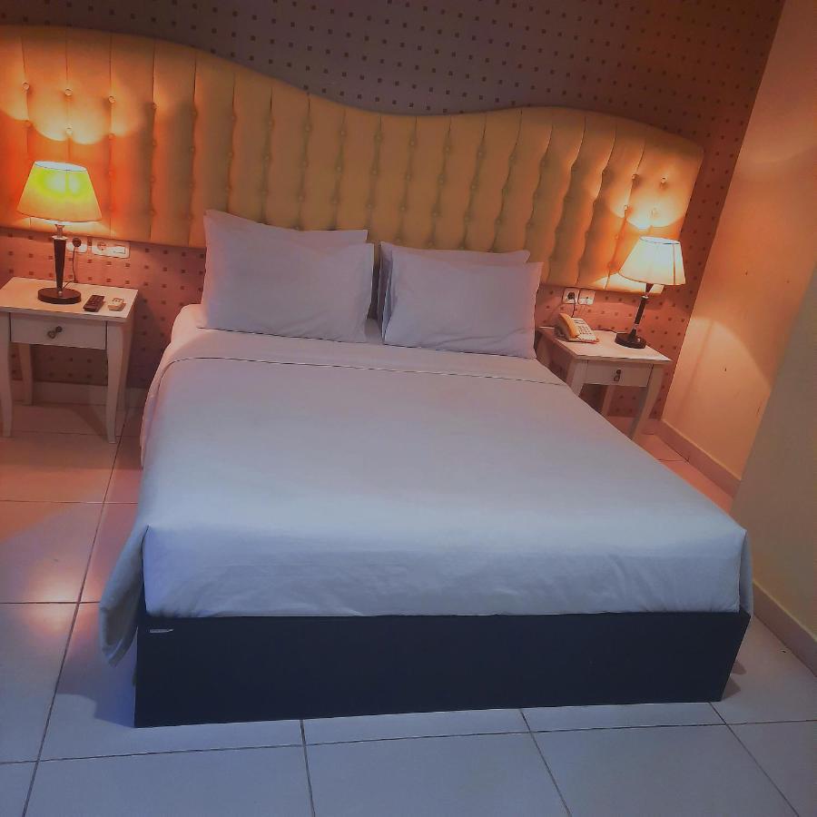 Anaya Hotel&ballroom