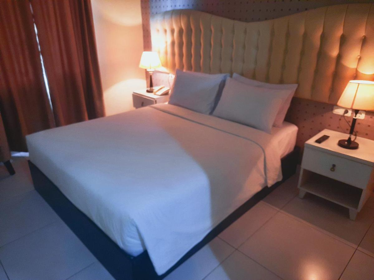 Anaya Hotel&ballroom 3* Medan