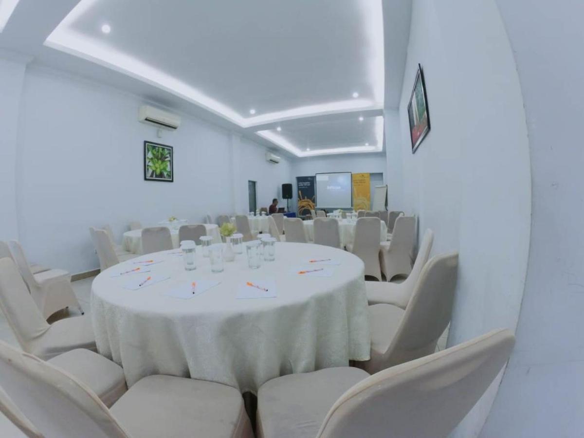 Anaya Hotel&ballroom 3*